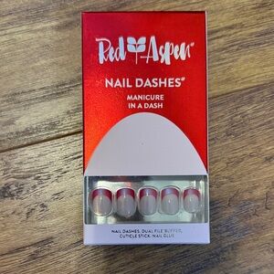 Red Aspen Nail Dashes - Red and White